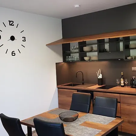 Apartment Leny,