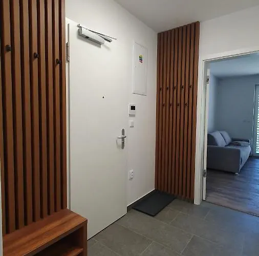 Appartement Leny, *