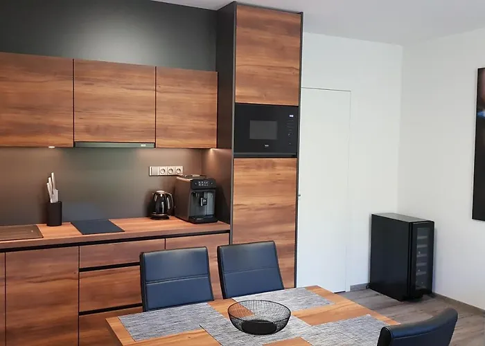 Leny, Appartement *